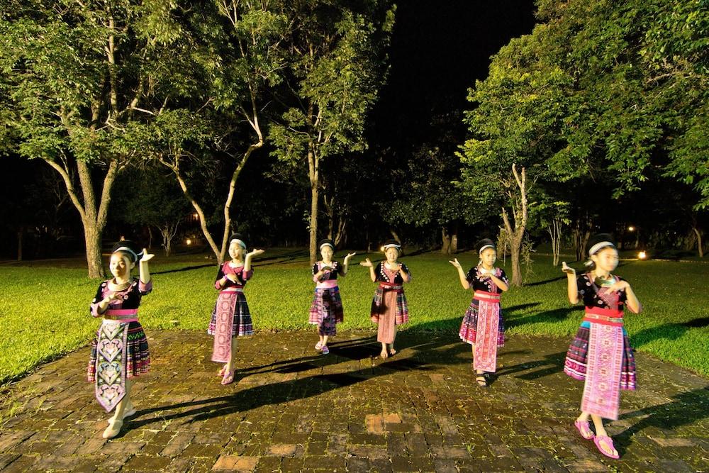 Hmong Hilltribe Lodge Mae Rim Zewnętrze zdjęcie