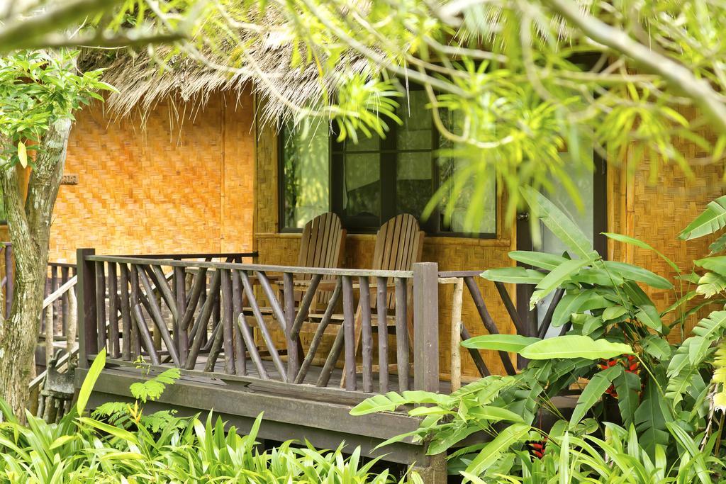 Hmong Hilltribe Lodge Mae Rim Zewnętrze zdjęcie