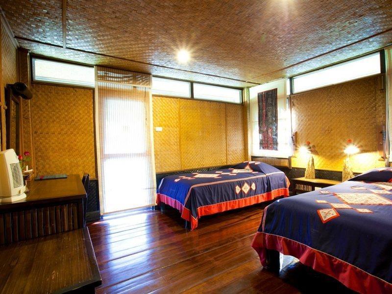 Hmong Hilltribe Lodge Mae Rim Zewnętrze zdjęcie