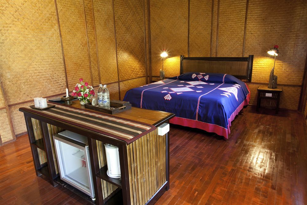 Hmong Hilltribe Lodge Mae Rim Zewnętrze zdjęcie