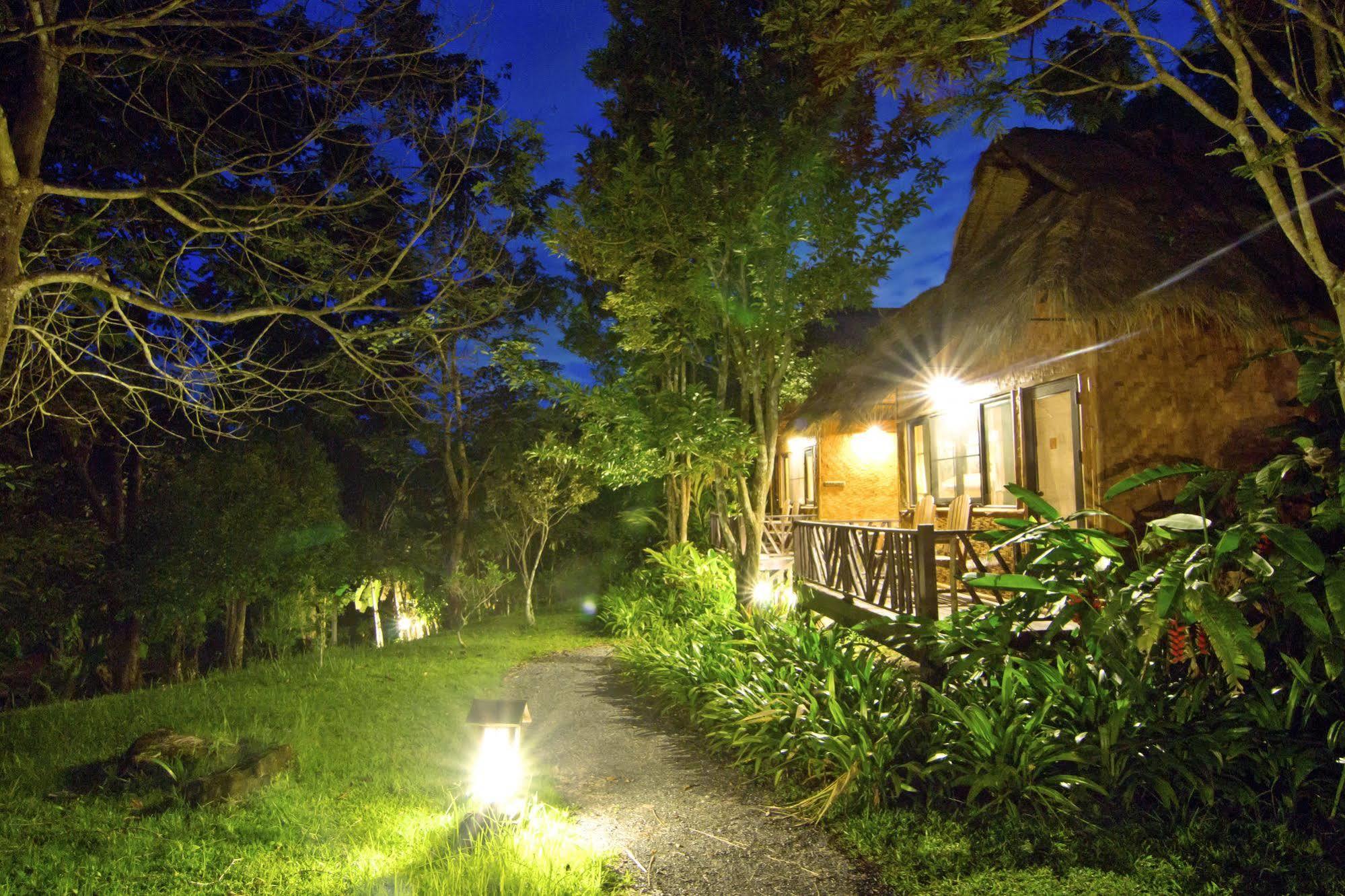 Hmong Hilltribe Lodge Mae Rim Zewnętrze zdjęcie